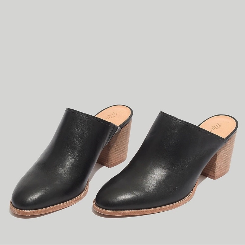 Madewell The Harper mule in black leather. Size 7.